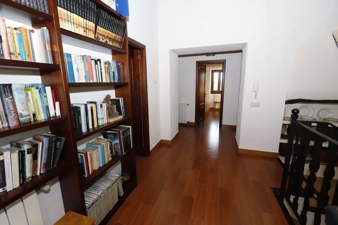 Distribuidor / biblioteca Distribuidor / biblioteca