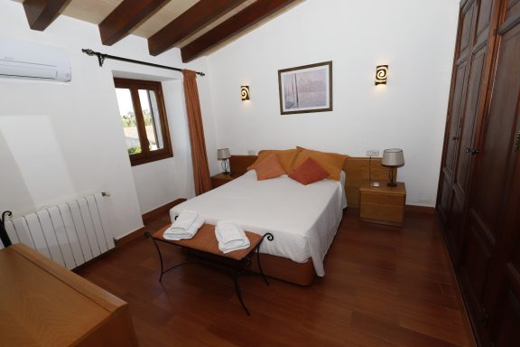 habitación doble cama 150